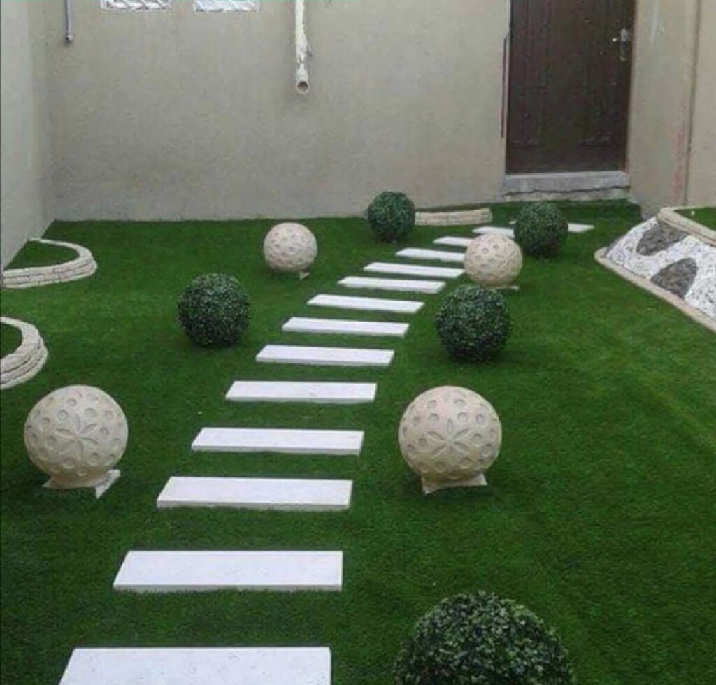 تنسيق حدائق في جميع أحياء الأحساء